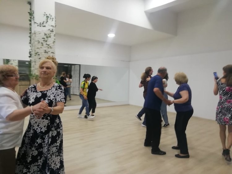 Фиеста за пенсионери организира на центъра на Пловдив Силвия Грибауди