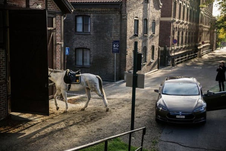 Електромобилите задължително ще шумят при ниска скорост