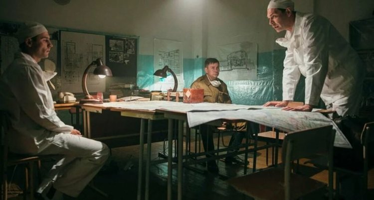 Москва отвъща на удара: Снима политкоректен клонинг на сериала Чернобил (трейлър)