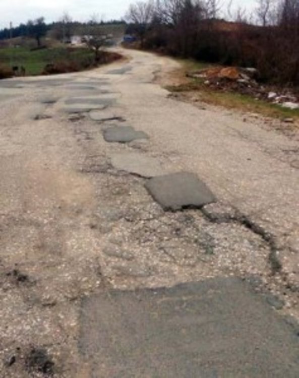 ГЕРБ:Шинаси Сюлейман бави умишлено ремонта на изключително важен път