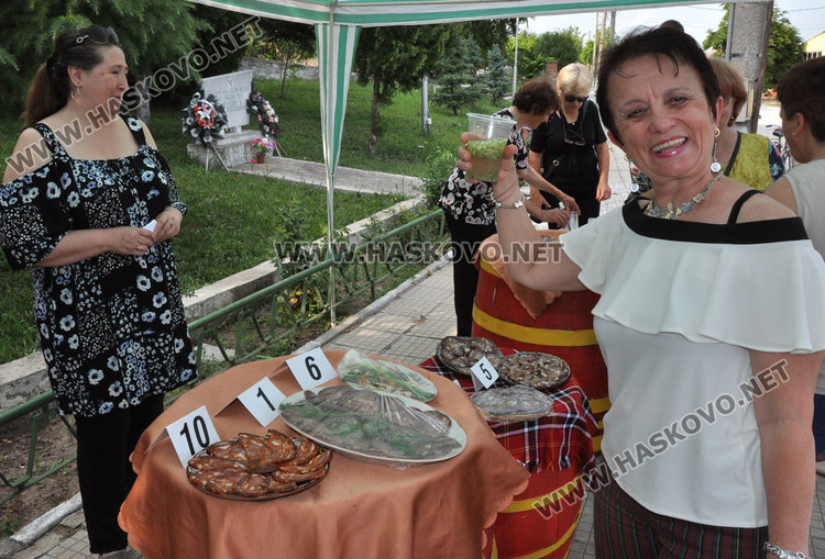 Празник на пуската доведе гости в село Ябълково