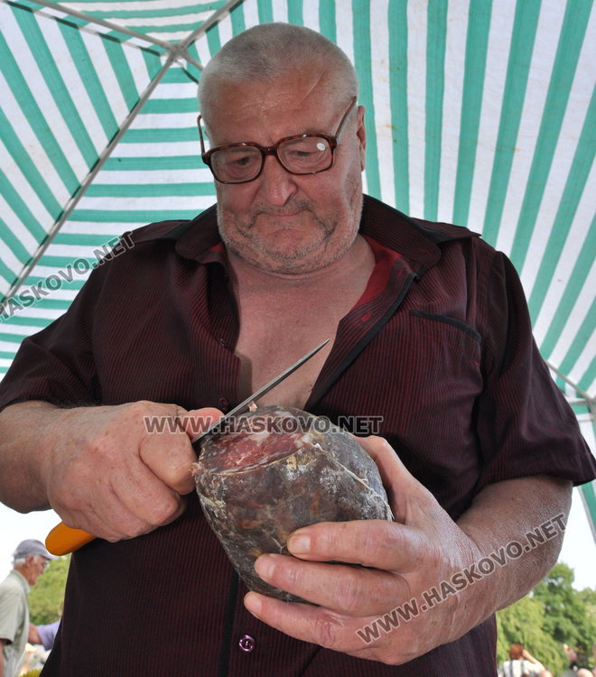 Празник на пуската доведе гости в село Ябълково