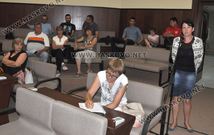 Кредитът за ремонт на спортните бази в Хасково скара кмета и съветниците