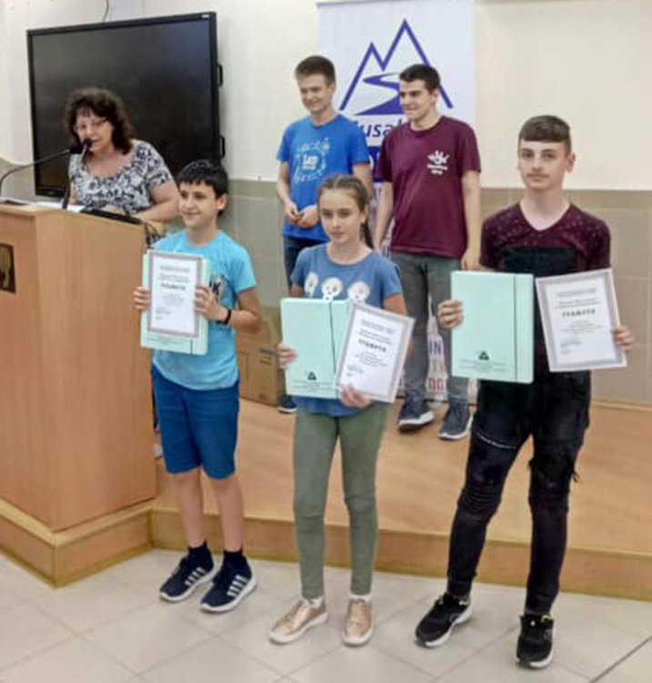 Петокласник от математическата в Хасково със златен медал по информатика