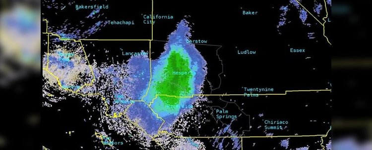 Загадъчно гигантско нещо над Калифорния регистрираха радарите на метеорозите