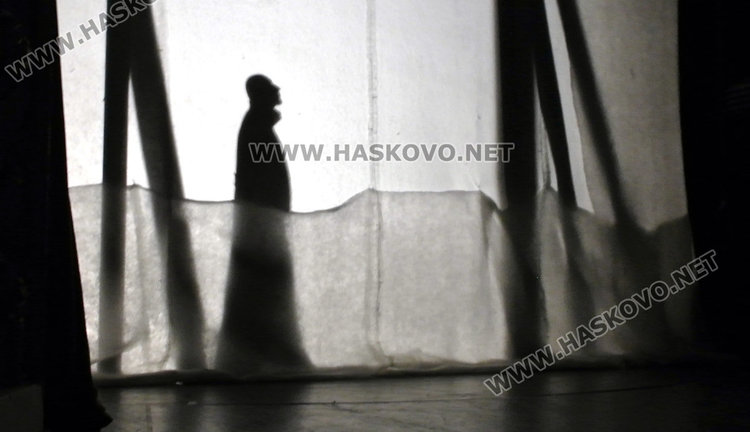 „Остава“ на троен бис затвори първата вечер на „Театър, обичам те!“