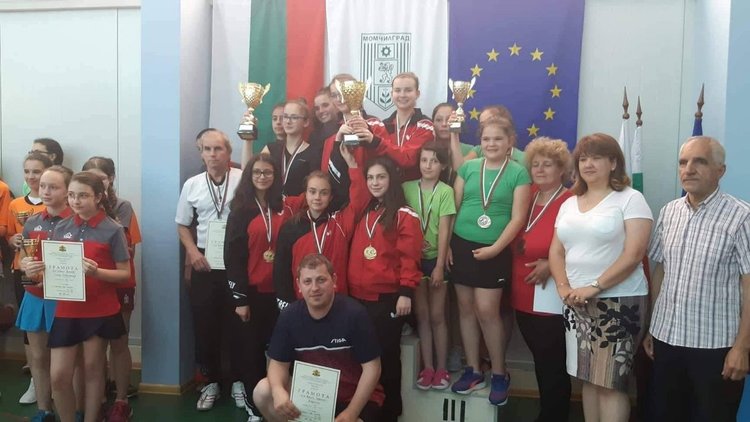 Над 100 тенисисти мериха сили на национален турнир в Момчилград 