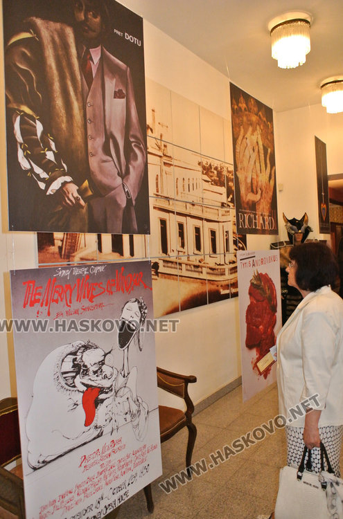 „Остава“ на троен бис затвори първата вечер на „Театър, обичам те!“