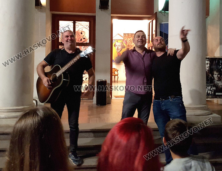 „Остава“ на троен бис затвори първата вечер на „Театър, обичам те!“