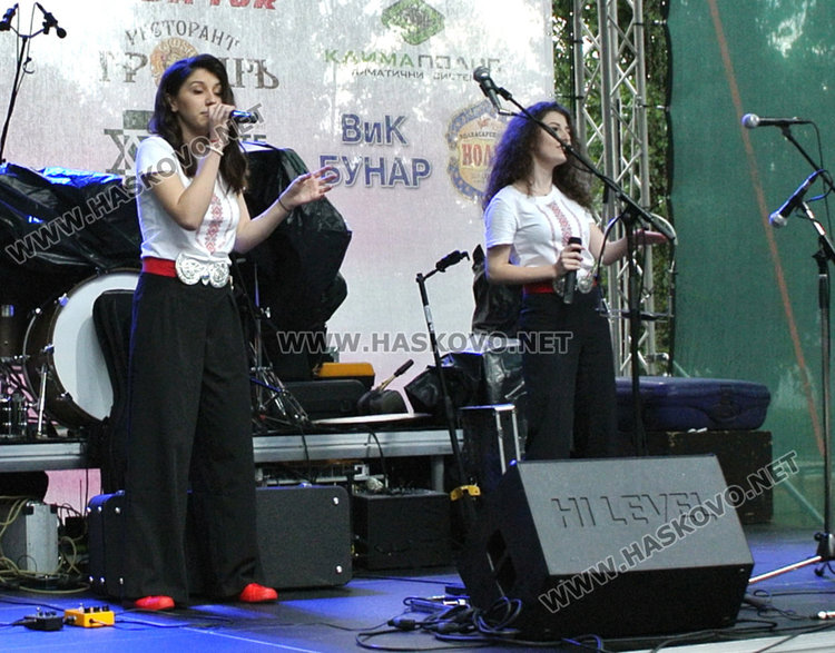 „Остава“ на троен бис затвори първата вечер на „Театър, обичам те!“