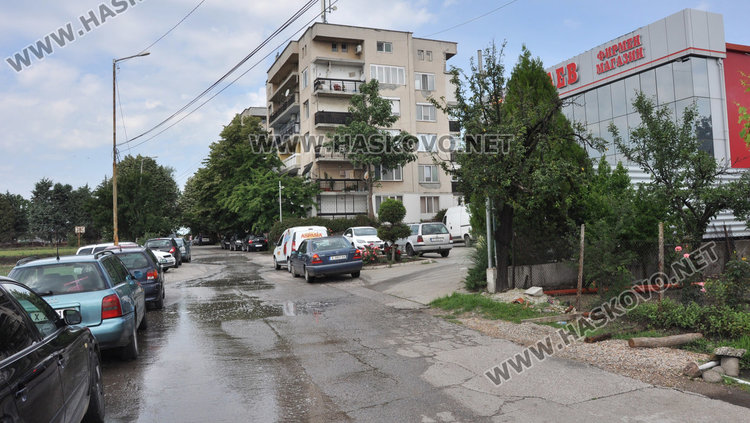 Наводнения в "Болярово" и "Република". ВиК: имаме 10 канализации за отпушване