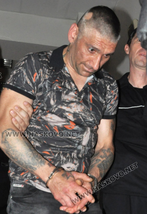 Задържаха Руснака за палежа на БМВ-то на бившата му жена