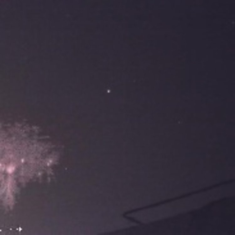 Червени спрайтове в небето над Китай