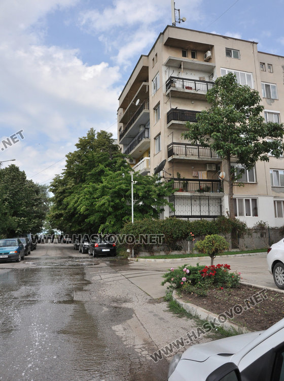 Наводнения в "Болярово" и "Република". ВиК: имаме 10 канализации за отпушване