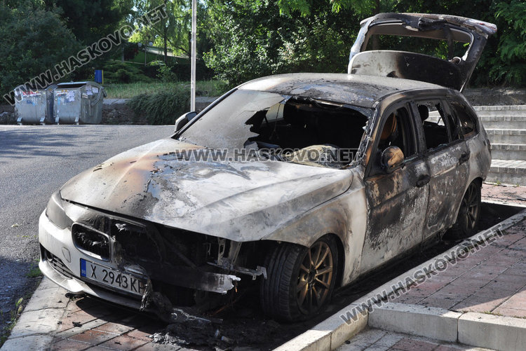 Задържаха Руснака за палежа на БМВ-то на бившата му жена