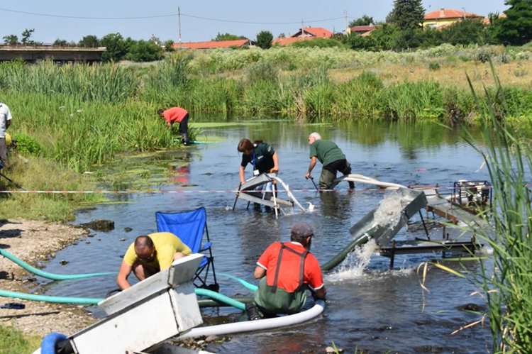 Кирил Стаменов: В река Мечка има злато и рубинчета