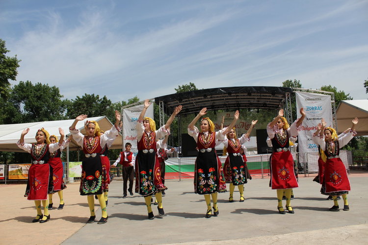 Три дни песни и танци без граници  в Свиленград