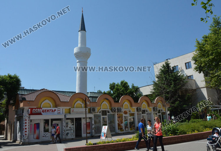 Мюфтии от Балканите идват за откриването на обновената "Ески джамия" в Хасково
