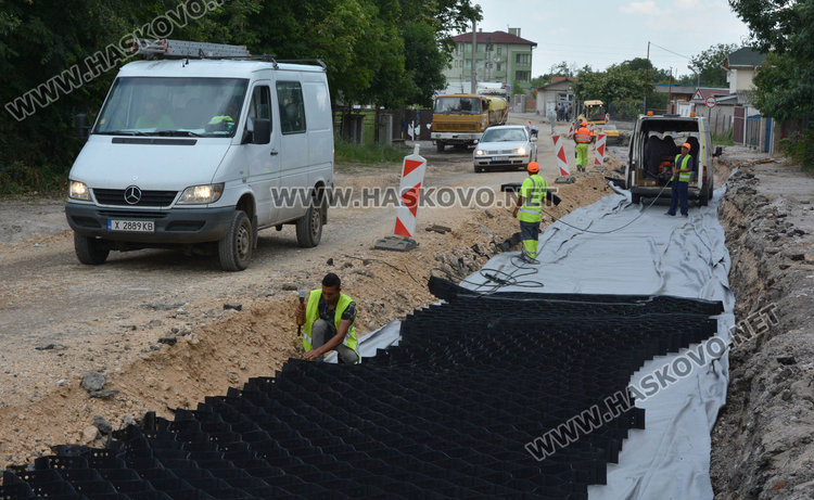 Частично затвориха околовръстното на Хасково за довършителен ремонт