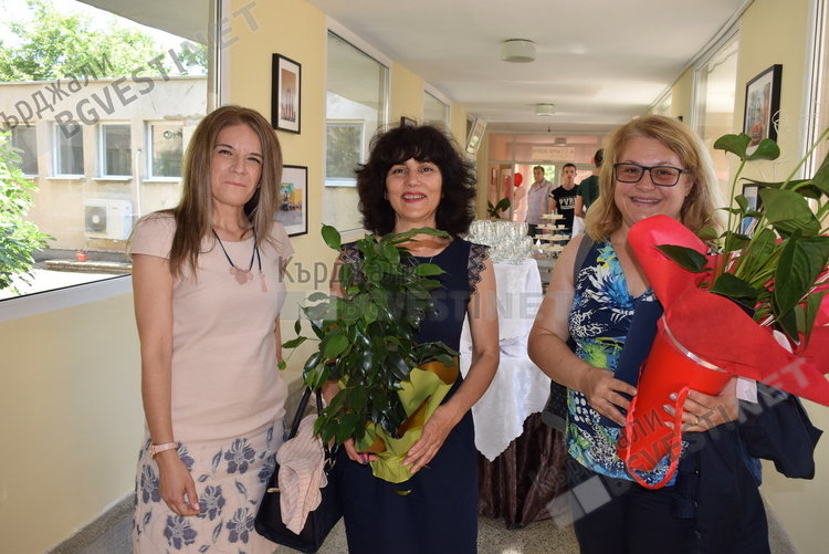 Двадесетгодишен юбилей отбеляза Дома за стари хора в Кърджали,  младите с поклон пред възрастните