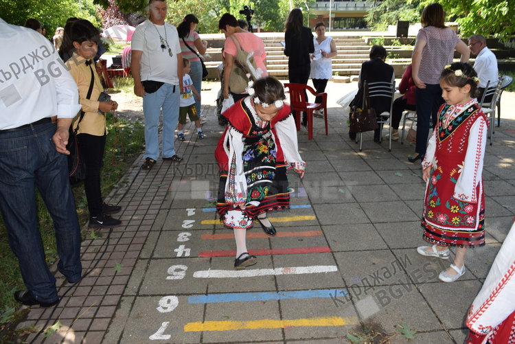 25 изявени таланти се включиха в конкурса „Малкият Орфей”в Кърджали