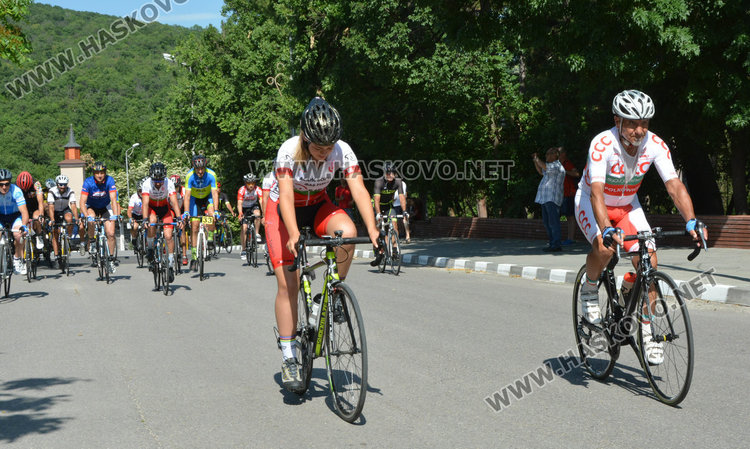 Баскетболният треньор Красен Киров отново №1 в колоездачното изкачване на Аида
