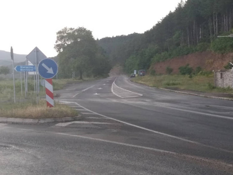 Отпадна ограничението за движение по пътя за Маказа