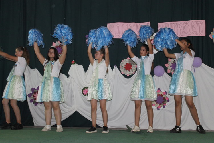 "Единни в многообразието" в Бенковски