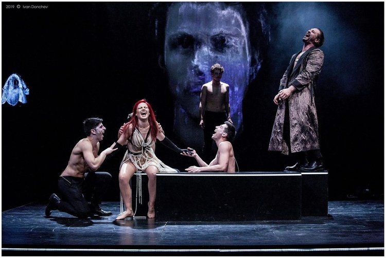 Награди за поддържащи роли -голямата изненада от „Театър, обичам те!“