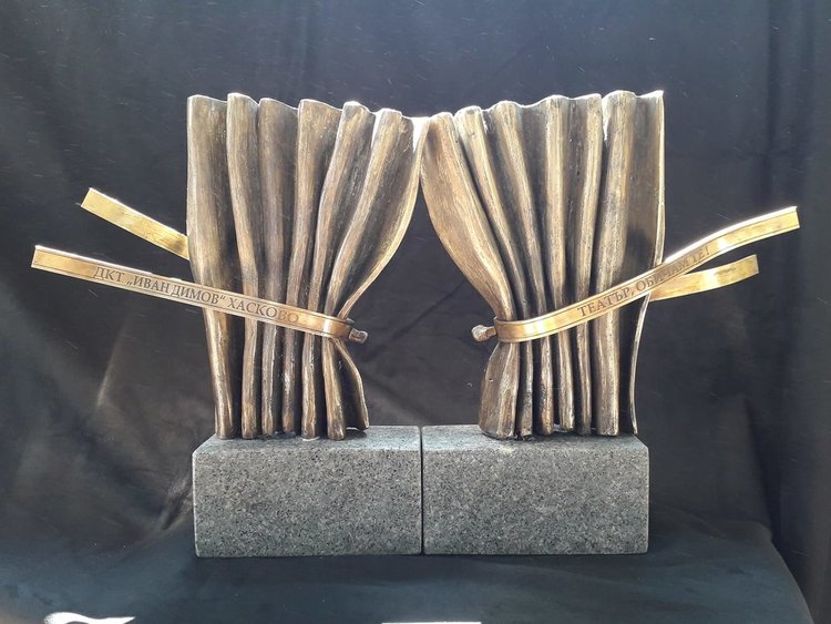 Награди за поддържащи роли -голямата изненада от „Театър, обичам те!“