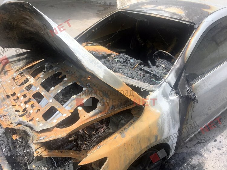 Автомобил горя в Димитровград – подпалвач може да лежи до 8 години в затвора