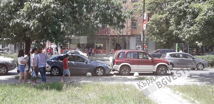 МВР потвърди новината на Кърджали бг вести за верижна катастрофа във "Възрожденци"