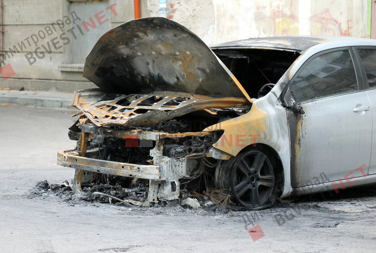 Автомобил горя в Димитровград – подпалвач може да лежи до 8 години в затвора