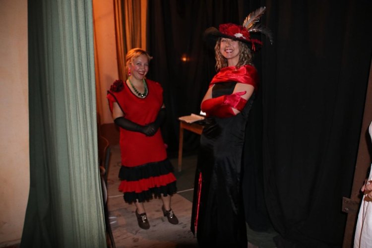 Премиерата на "Не те познавам вече" зарадва публиката в Дебър