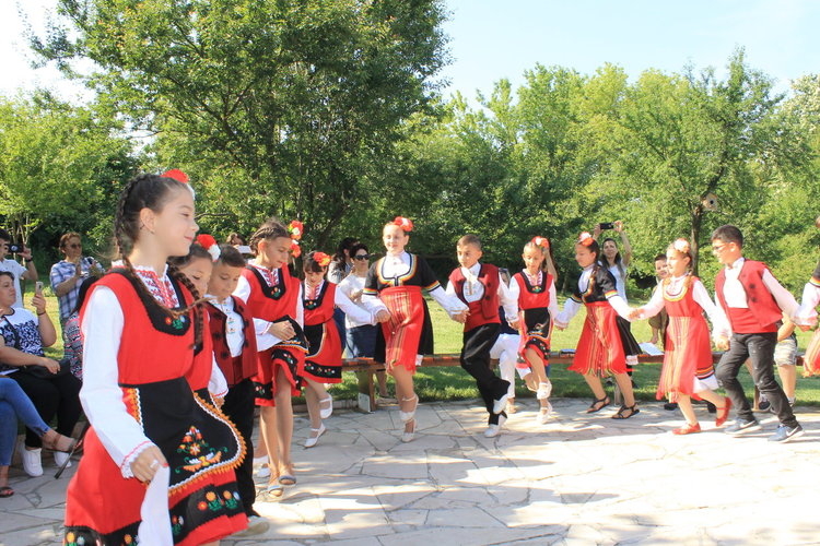 Единни в многообразието" и в Черноочене