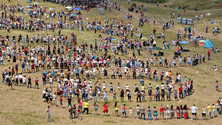 ФА"Родопа" отново ще радва любителите на автентичен фолклор по време на събора на Рожен в края на юли тази година