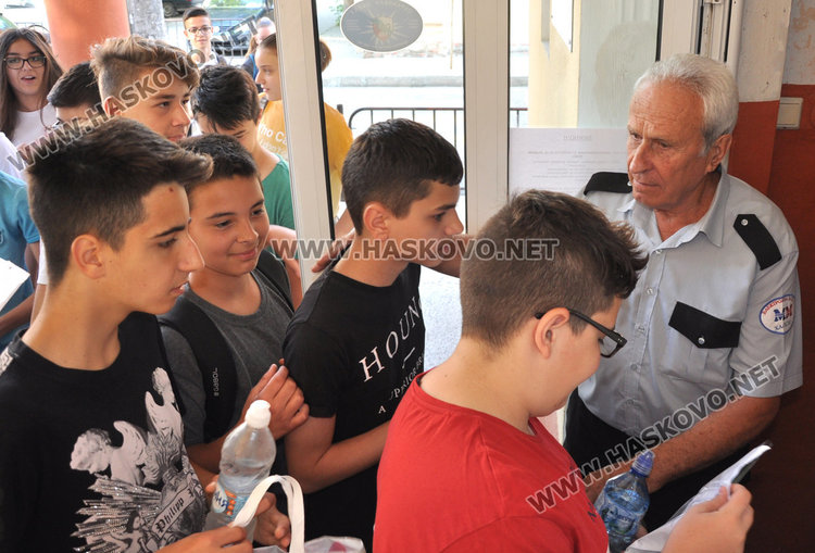 1847 седмокласници на външно оценяване по математика в Хасковско