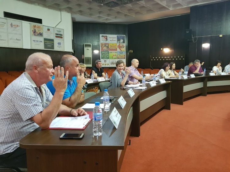 Кметът иска от съветниците да одобрят 30 000 лв. безлихвен заем за Медицински център I