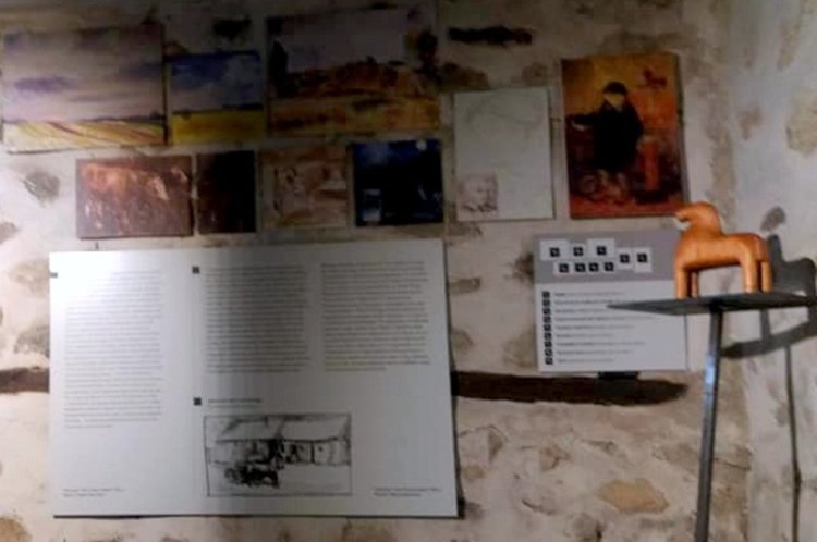  В поезията, изобразителното и графичното творчество на унгарския творец изпъква мотивът на коня, като символ на изчезващия свят на селото, природата и свободата