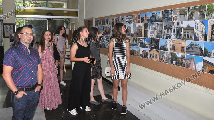 Ученици снимаха старите сгради на Хасково през погледа на новото време