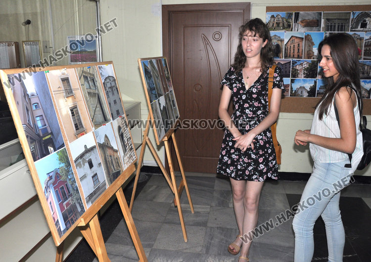 Ученици снимаха старите сгради на Хасково през погледа на новото време