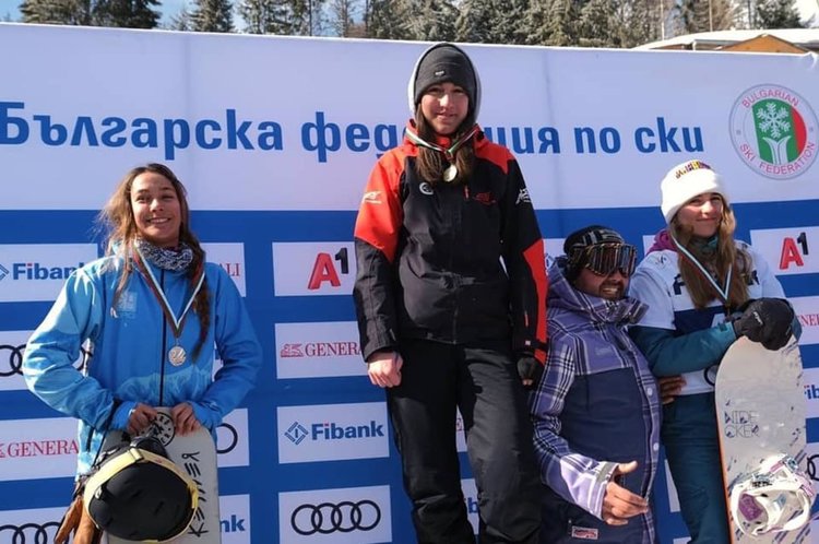 Млада надежда в сноуборда получи стипендия "Екатерина Давофска" от Община Чепеларе