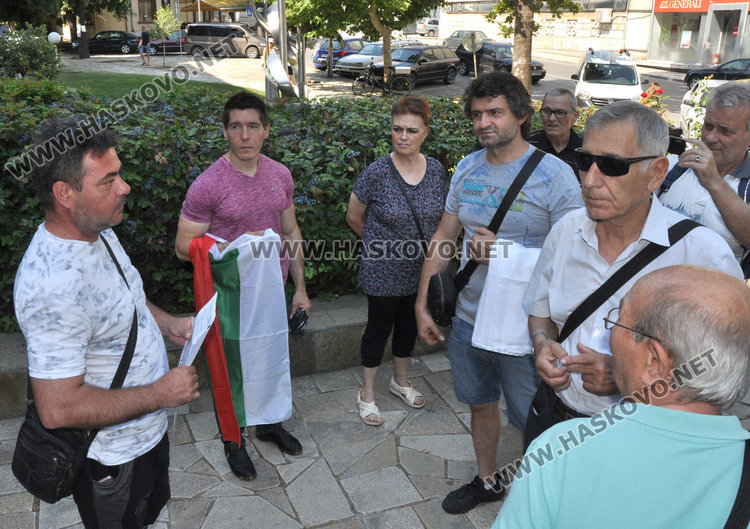 В Харманли излязоха на протест заради безводие в града