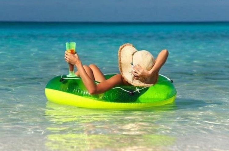 Топло и облачно в първия ден на лятото