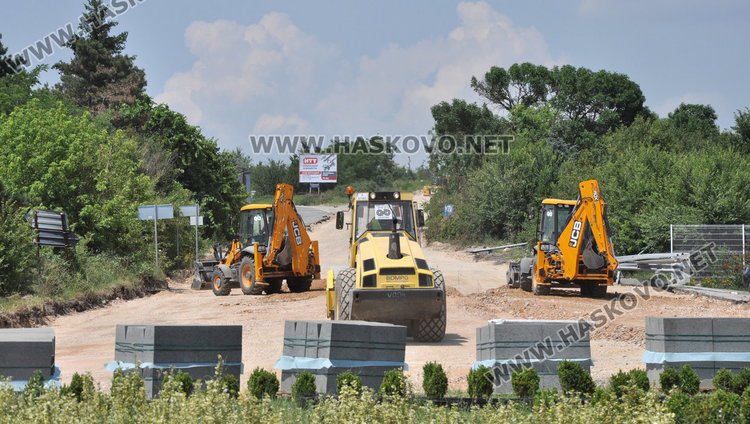 Пътните ремонти край Хасково до края на юни и реорганизация в движението