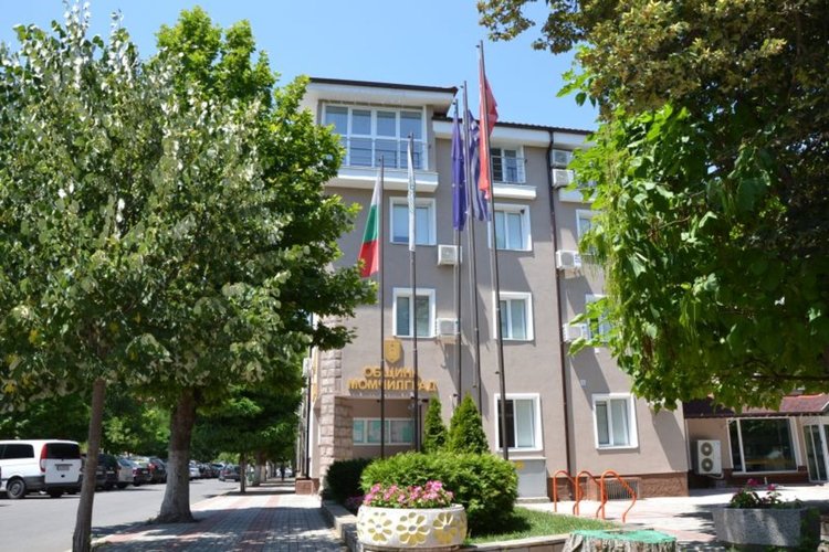 Неделя е ден на траур в община Момчилград