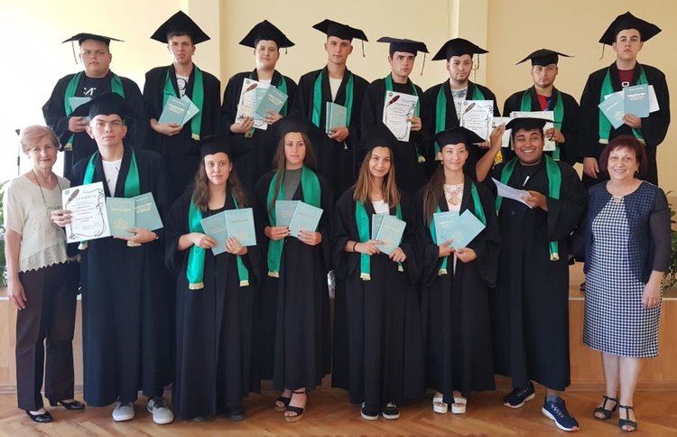 Шейсетият випуск на ПГСС получи дипломите си