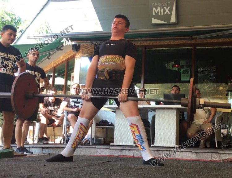 13-годишният Иван Бузов