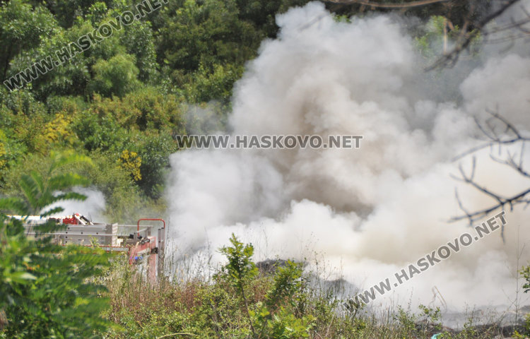 Горя бившата базата на Редки метали