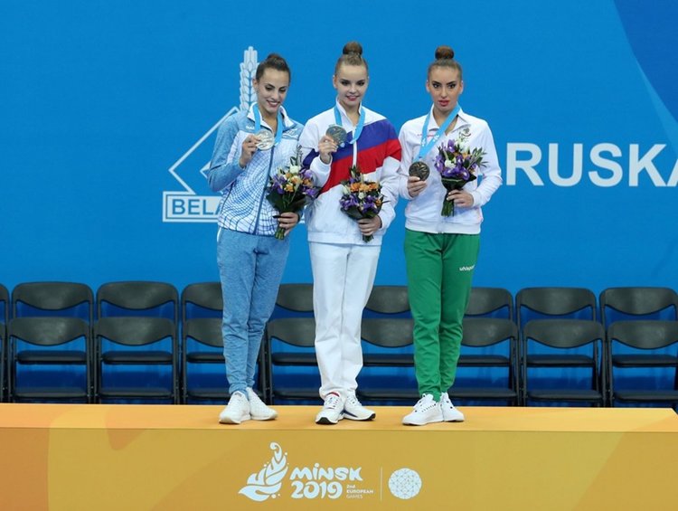 Два медала за Катрин Тасева от Минск